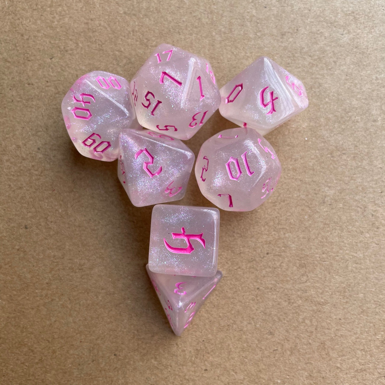 Simple Chameleon Dice Set